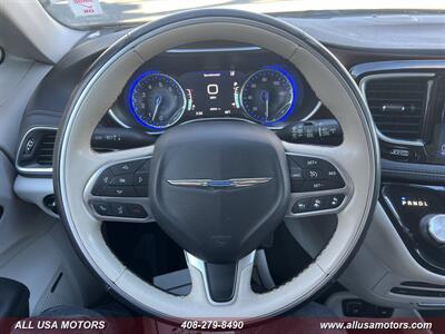 2017 Chrysler Pacifica Limited   - Photo 15 - San Jose, CA 95116