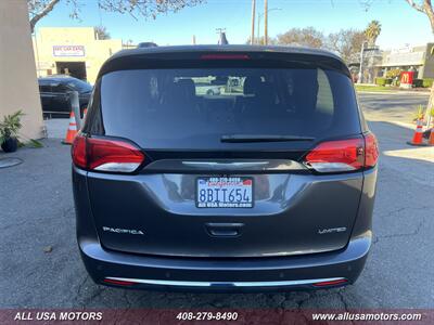 2017 Chrysler Pacifica Limited   - Photo 7 - San Jose, CA 95116