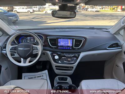 2017 Chrysler Pacifica Limited   - Photo 36 - San Jose, CA 95116
