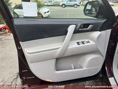 2013 Toyota Highlander Plus   - Photo 15 - San Jose, CA 95116