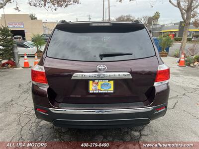 2013 Toyota Highlander Plus   - Photo 8 - San Jose, CA 95116