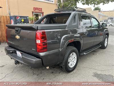 2010 Chevrolet Avalanche LT   - Photo 9 - San Jose, CA 95116