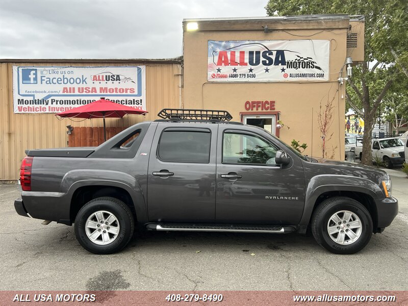 2010 Chevrolet Avalanche LT   - Photo 1 - San Jose, CA 95116
