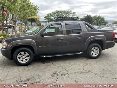 2010 Chevrolet Avalanche LT   - Photo 6 - San Jose, CA 95116