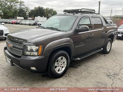 2010 Chevrolet Avalanche LT   - Photo 5 - San Jose, CA 95116