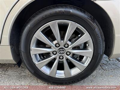 2017 Toyota Camry XLE   - Photo 12 - San Jose, CA 95116