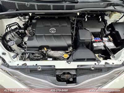 2016 Toyota Sienna XLE 8-Passenger   - Photo 12 - San Jose, CA 95116