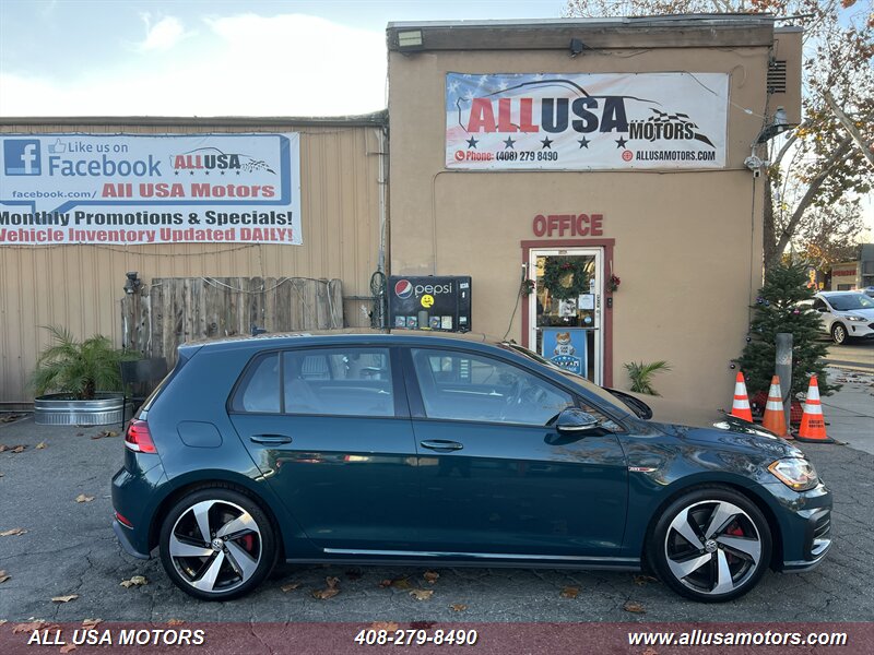 2018 Volkswagen Golf GTI SE's photo