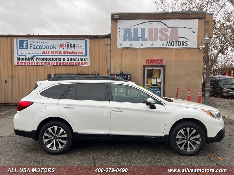 Subaru Outback's photo