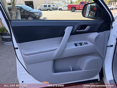 2013 Toyota Highlander Plus - Photo 15 - San Jose, CA 95116