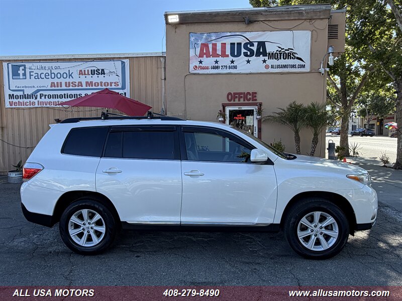 2013 Toyota Highlander Plus   - Photo 1 - San Jose, CA 95116