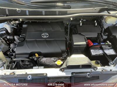 2014 Toyota Sienna XLE 8-Passenger - Photo 12 - San Jose, CA 95116