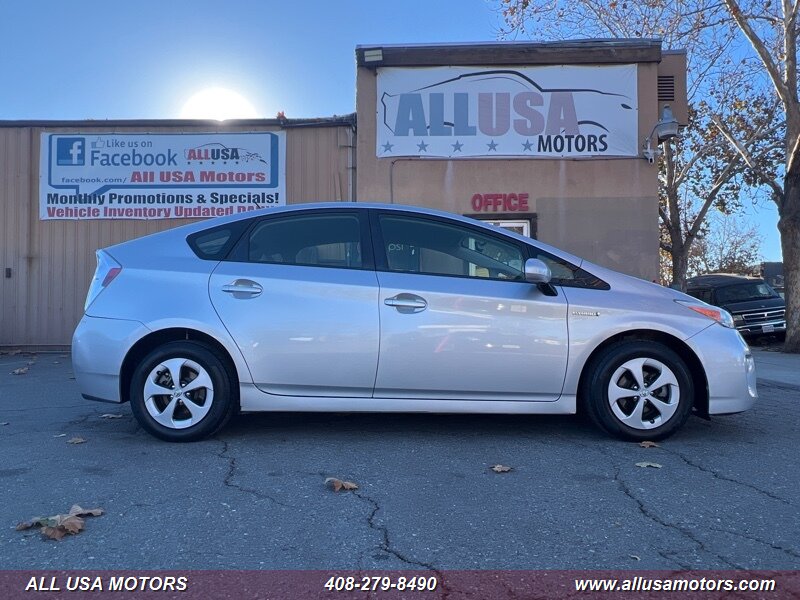 Toyota Prius's photo