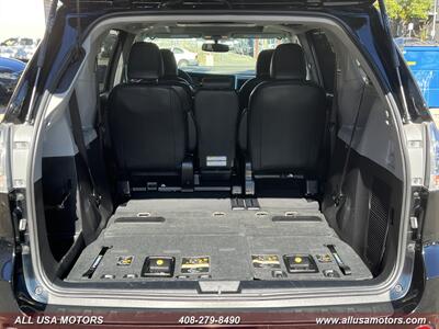 2017 Toyota Sienna SE Premium 8-Passenger   - Photo 29 - San Jose, CA 95116