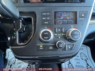 2017 Toyota Sienna SE Premium 8-Passenger   - Photo 50 - San Jose, CA 95116