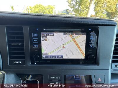 2017 Toyota Sienna SE Premium 8-Passenger   - Photo 44 - San Jose, CA 95116
