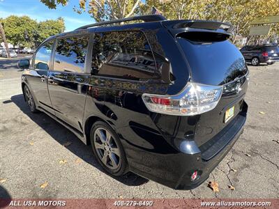 2017 Toyota Sienna SE Premium 8-Passenger   - Photo 7 - San Jose, CA 95116