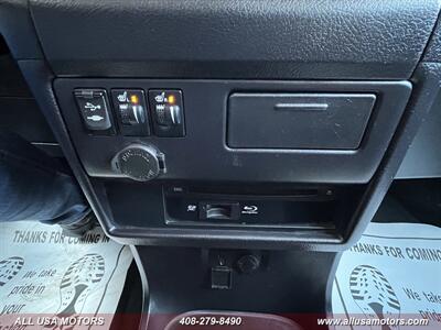 2017 Toyota Sienna SE Premium 8-Passenger   - Photo 52 - San Jose, CA 95116