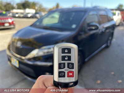 2017 Toyota Sienna SE Premium 8-Passenger   - Photo 66 - San Jose, CA 95116