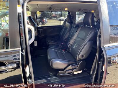 2017 Toyota Sienna SE Premium 8-Passenger   - Photo 26 - San Jose, CA 95116