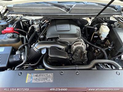 2010 Cadillac Escalade ESV Premium   - Photo 15 - San Jose, CA 95116
