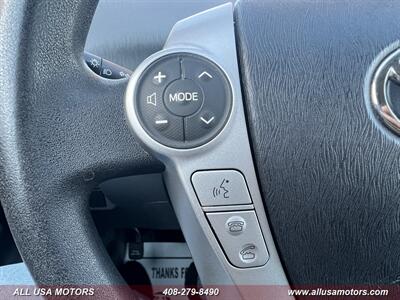 2012 Toyota Prius v Three   - Photo 18 - San Jose, CA 95116