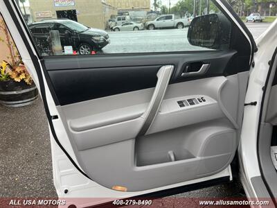 2012 Toyota Highlander SE   - Photo 16 - San Jose, CA 95116