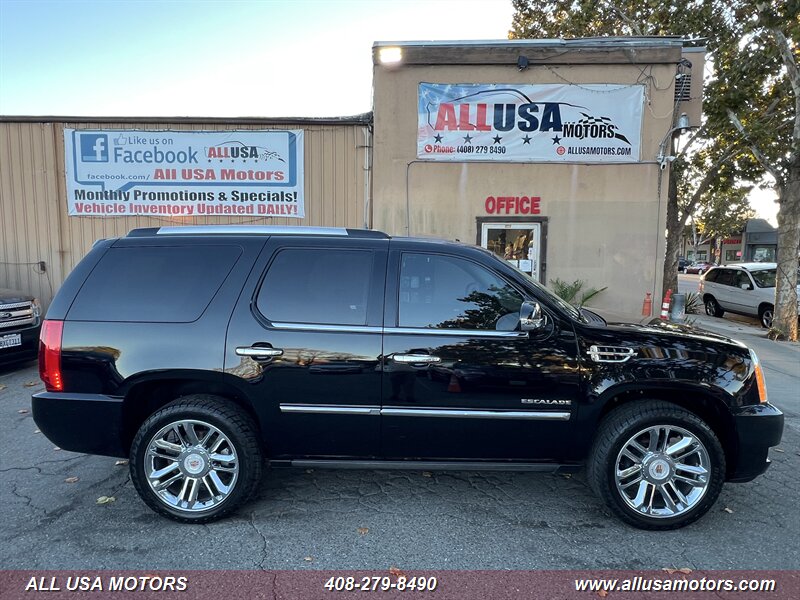 2013 Cadillac Escalade Platinum Edition