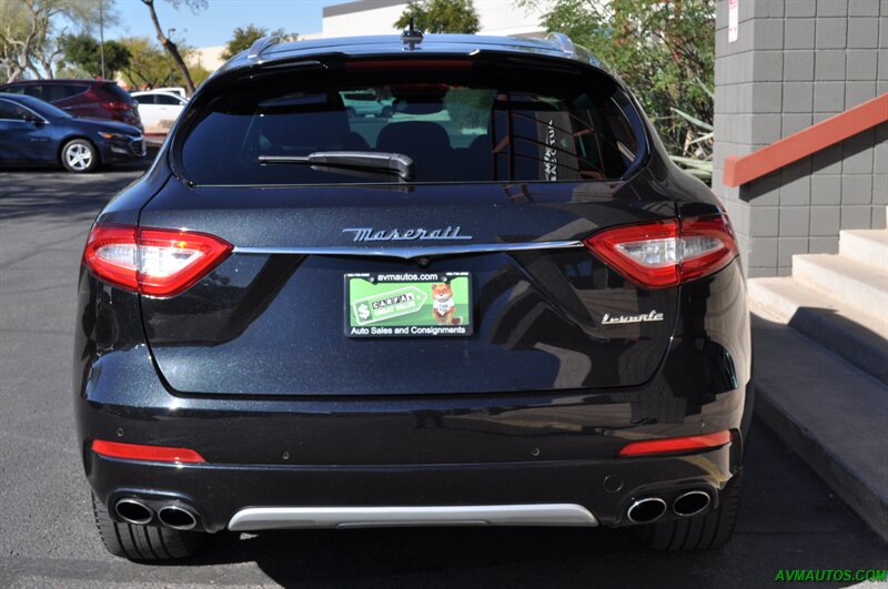 2017 Maserati Levante   - Photo 11 - Scottsdale, AZ 85260