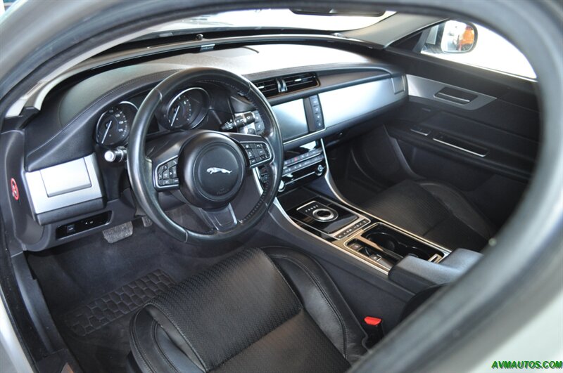 2016 Jaguar XF 35t Prestige   - Photo 20 - Scottsdale, AZ 85260