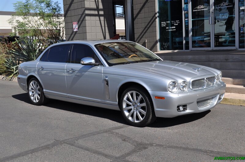 2008 Jaguar XJ8 Vanden Plas   - Photo 11 - Scottsdale, AZ 85260