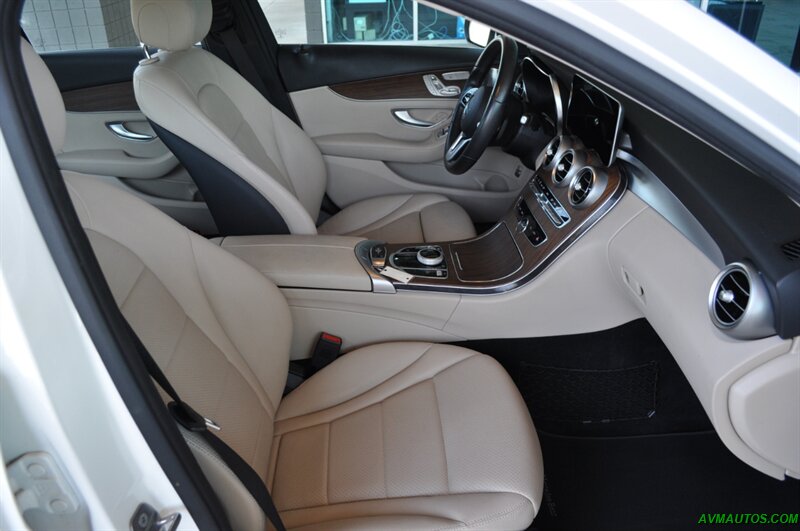 2019 Mercedes-Benz C 300   - Photo 22 - Scottsdale, AZ 85260