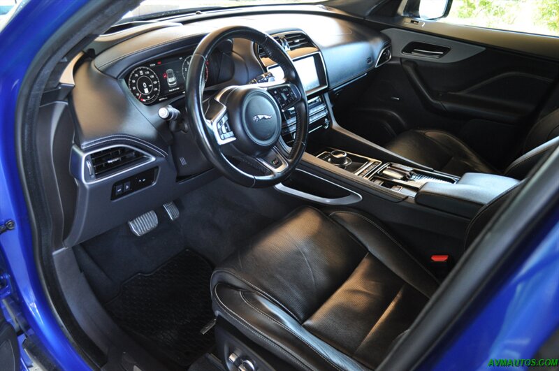 2019 Jaguar F-Pace S   - Photo 15 - Scottsdale, AZ 85260