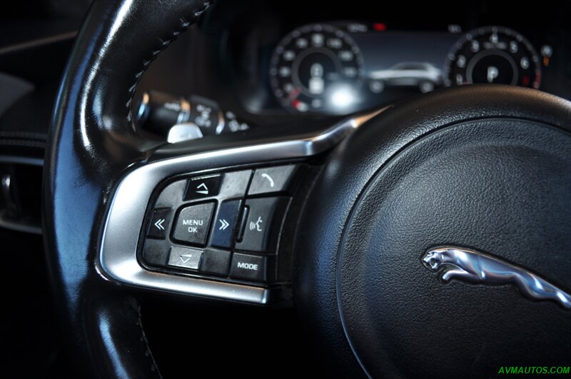 2019 Jaguar F-Pace S   - Photo 30 - Scottsdale, AZ 85260