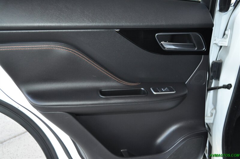 2017 Jaguar F-PACE 35t Prestige - Photo 27 - Scottsdale, AZ 85260