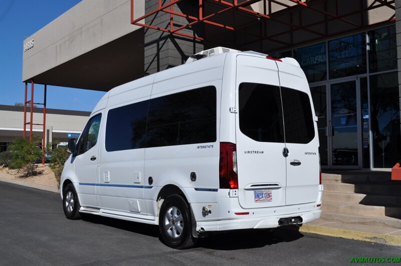 2023 Airstream Interstate 19   - Photo 11 - Scottsdale, AZ 85260