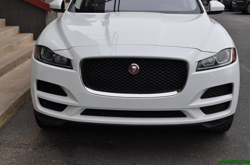 2018 Jaguar F-PACE 25t Premium   - Photo 8 - Scottsdale, AZ 85260