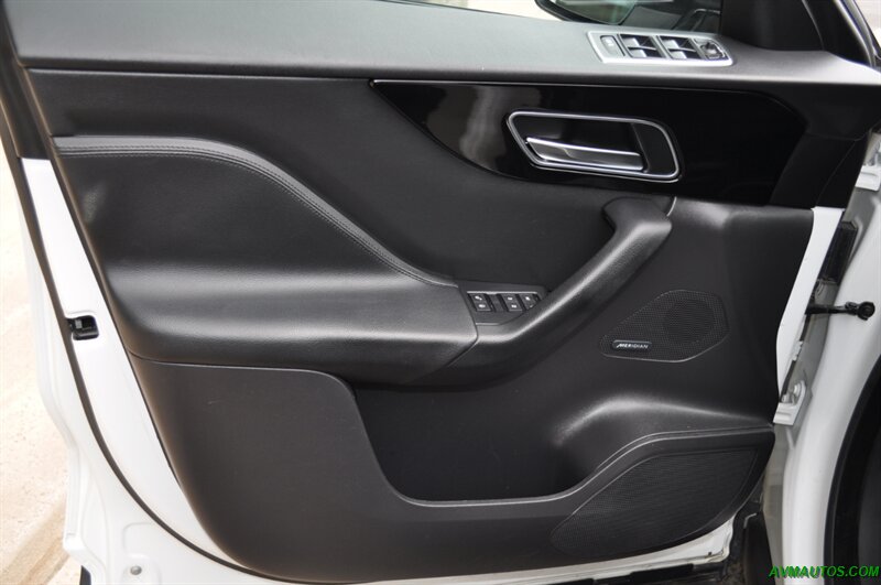 2018 Jaguar F-PACE 25t Premium   - Photo 20 - Scottsdale, AZ 85260