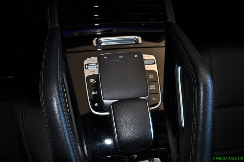 2020 Mercedes Benz GLS 450 photo 47