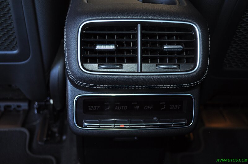 2020 Mercedes Benz GLS 450 photo 41