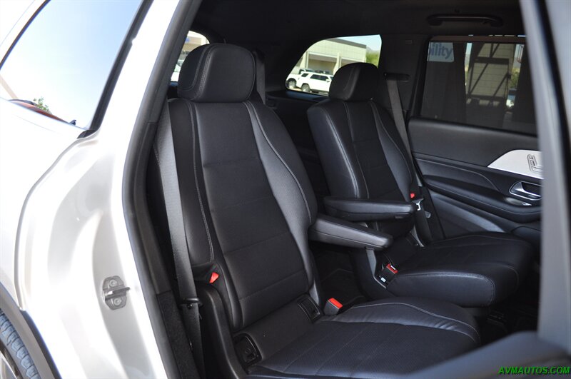 2020 Mercedes Benz GLS 450 photo 28