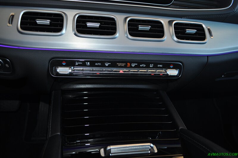 2020 Mercedes Benz GLS 450 photo 46