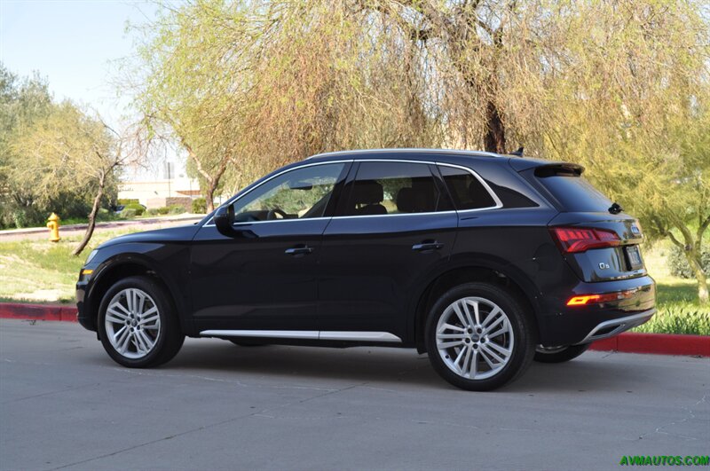 2018 Audi Q5 2.0T quattro Premium Plus   - Photo 9 - Scottsdale, AZ 85260