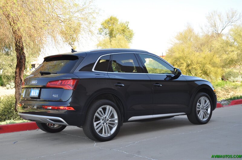 2018 Audi Q5 2.0T quattro Premium Plus   - Photo 11 - Scottsdale, AZ 85260