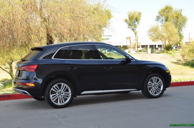 2018 Audi Q5 2.0T quattro Premium Plus   - Photo 8 - Scottsdale, AZ 85260