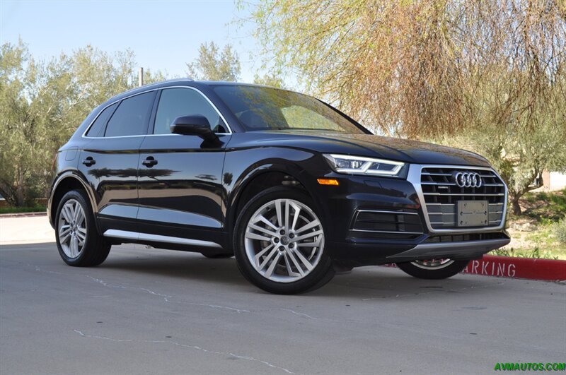 2018 Audi Q5 2.0T quattro Premium Plus   - Photo 2 - Scottsdale, AZ 85260