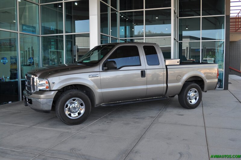 2005 Ford F-250 Super Duty XLT 4dr SuperCab XLT - Photo 4 - Scottsdale, AZ 85260