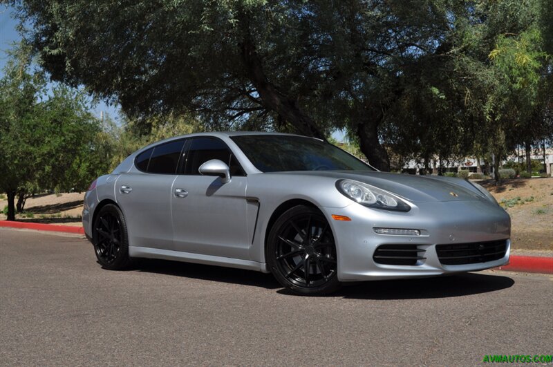 2014 Porsche Panamera 4   - Photo 2 - Scottsdale, AZ 85260