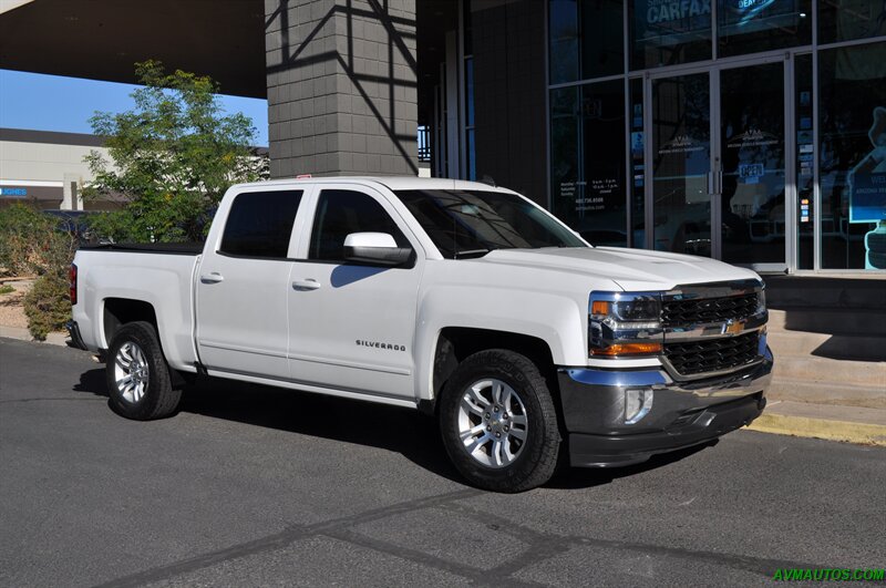 2017 Chevrolet Silverado 1500 LT  Crew Cab - Photo 6 - Scottsdale, AZ 85260