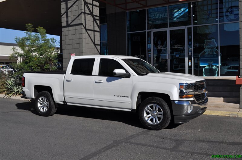 2017 Chevrolet Silverado 1500 LT  Crew Cab - Photo 4 - Scottsdale, AZ 85260